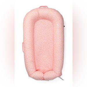 Deluxe+ Dock - Multi-Bloom